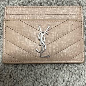 SAINT LAURENT CASSANDRE MATELASSÉ CARD CASE